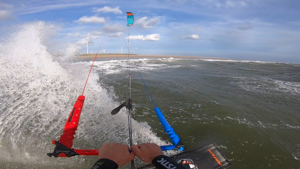 saison des vacances-kite surfers-vent