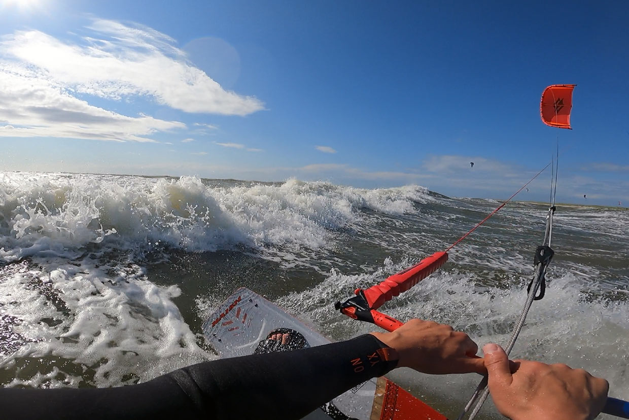 Kitesurfen op zee leren