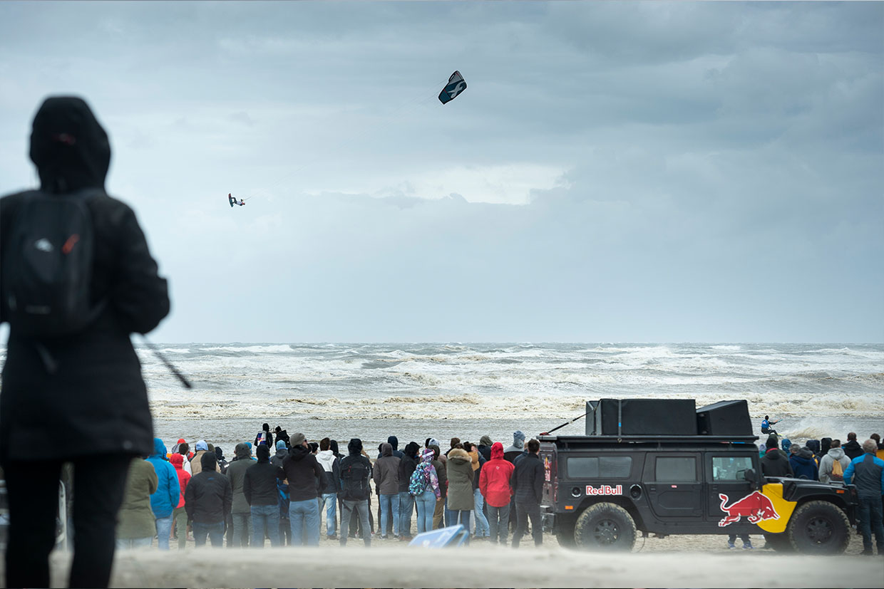 Full box of action during the Red Bull Megaloop